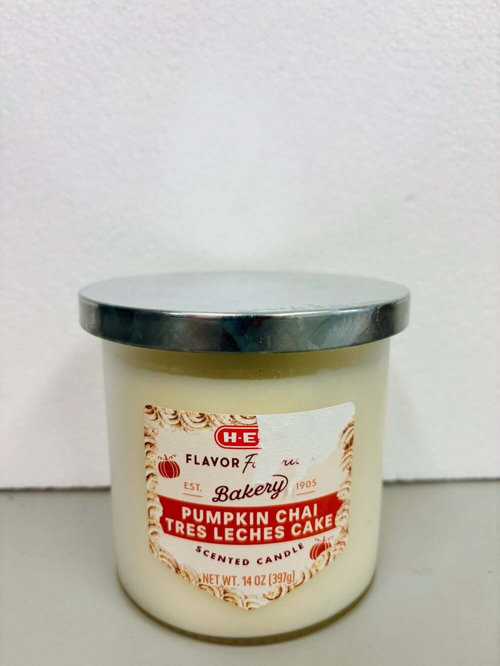 H-E-B Bakery Pumpkin Chai Tres Leches Cake Candle